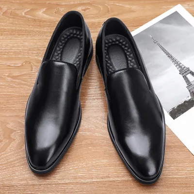 Breathable Leather Loafers with Pointy Toe